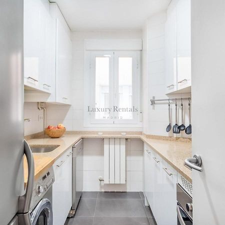 Charming 2-Bedroom Apartment In Retiro Perfect Madrid Location Extérieur photo