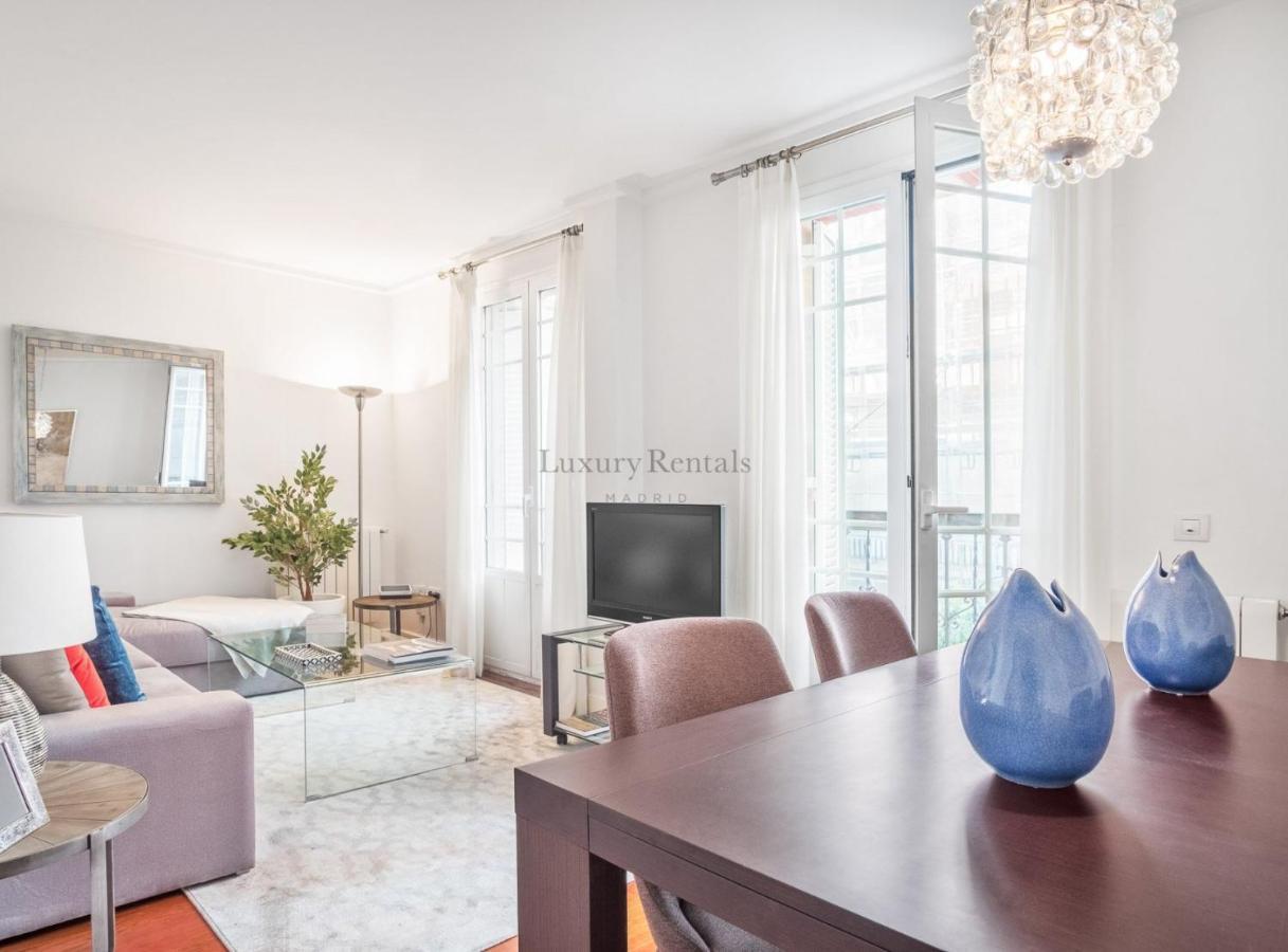 Charming 2-Bedroom Apartment In Retiro Perfect Madrid Location Extérieur photo